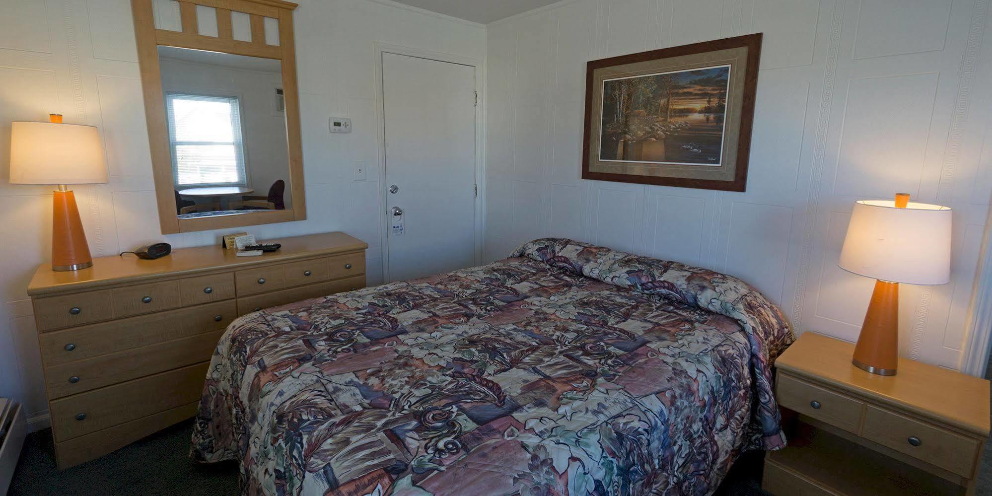 Cold Creek Inn Beulah Bagian luar foto